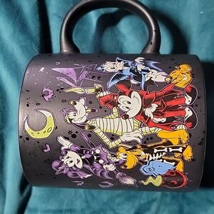 Disneyland Paris Halloween Mug Mickey Minnie Mouse Goofy Pluto Donald Duck